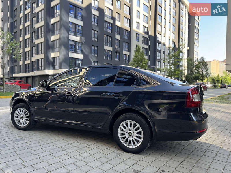 Лифтбек Skoda Octavia 2009 в Ивано-Франковске