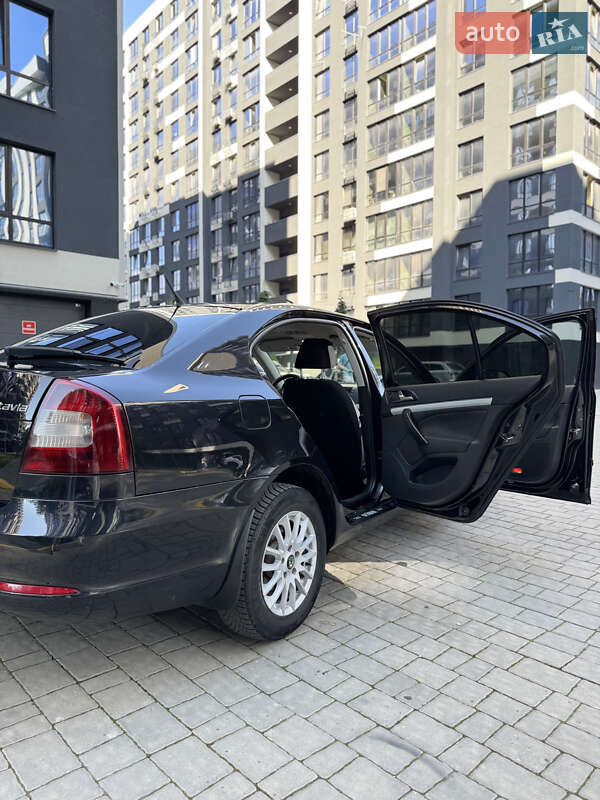 Лифтбек Skoda Octavia 2009 в Ивано-Франковске