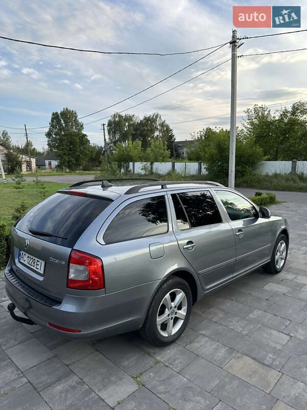 Универсал Skoda Octavia 2012 в Нововолынске