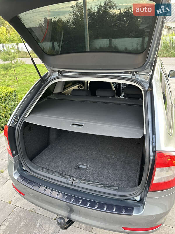 Универсал Skoda Octavia 2012 в Нововолынске