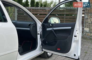 Универсал Skoda Octavia 2011 в 