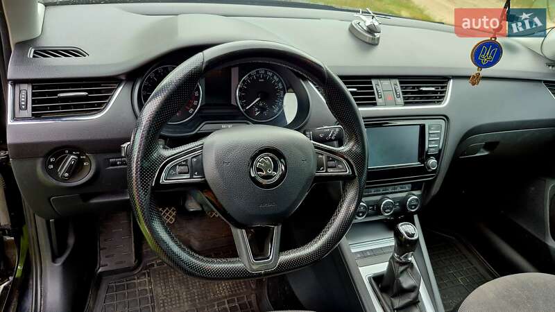 Универсал Skoda Octavia 2015 в Луцке