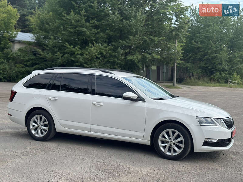 Універсал Skoda Octavia 2019 в Радивиліві