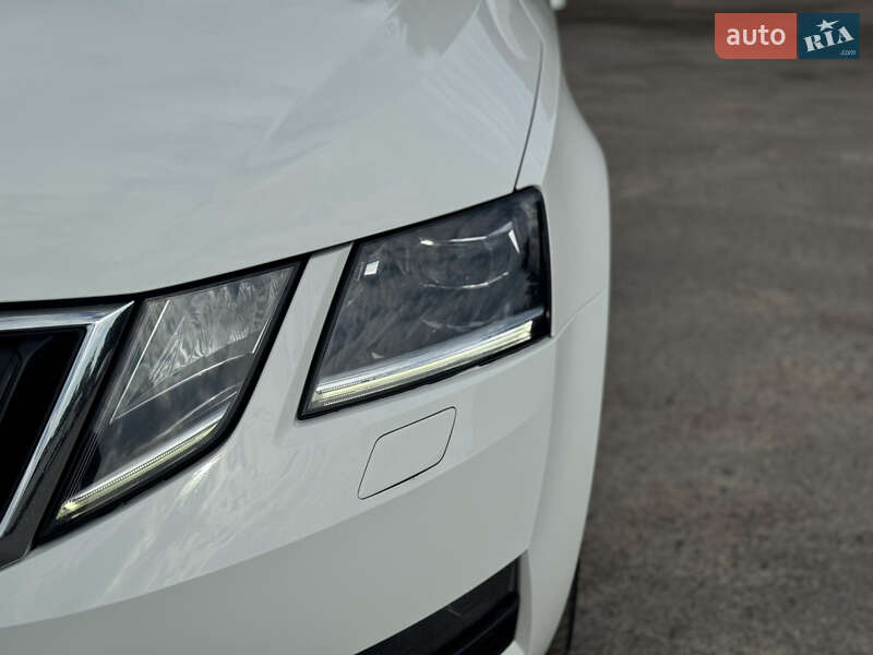 Універсал Skoda Octavia 2019 в Радивиліві