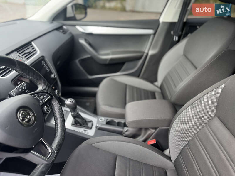 Універсал Skoda Octavia 2019 в Радивиліві