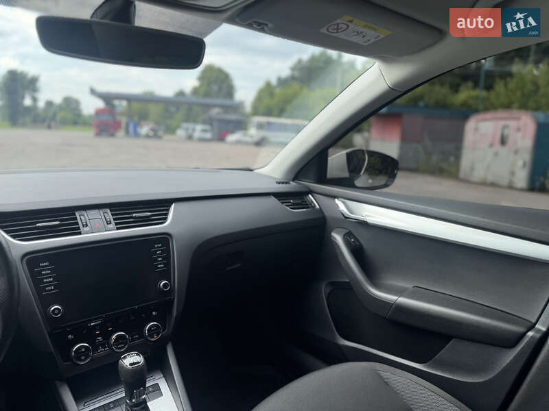 Універсал Skoda Octavia 2019 в Радивиліві