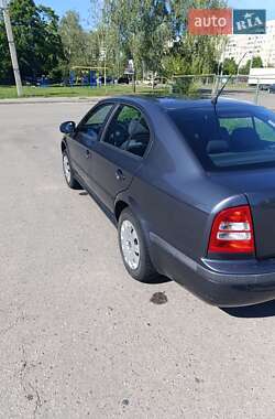Лифтбек Skoda Octavia 2009 в 