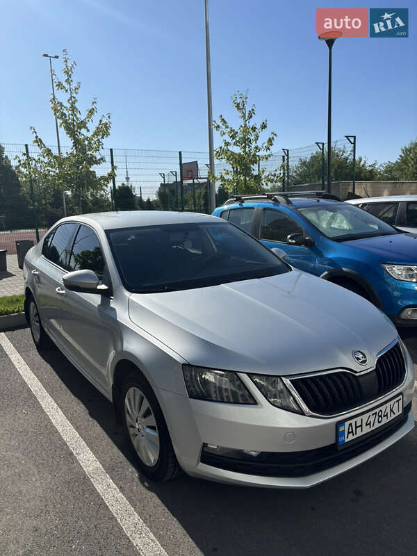 Лифтбек Skoda Octavia 2019 в Киеве