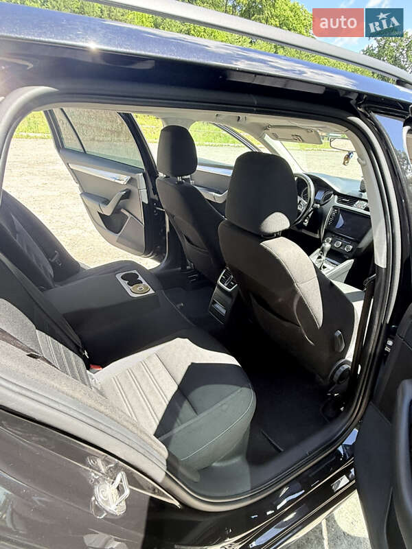Універсал Skoda Octavia 2018 в Бережанах