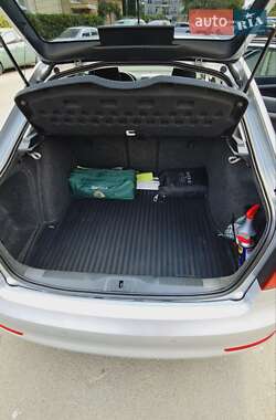 Лифтбек Skoda Octavia 2012 в 