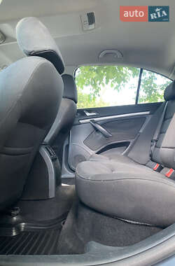 Лифтбек Skoda Octavia 2005 в 