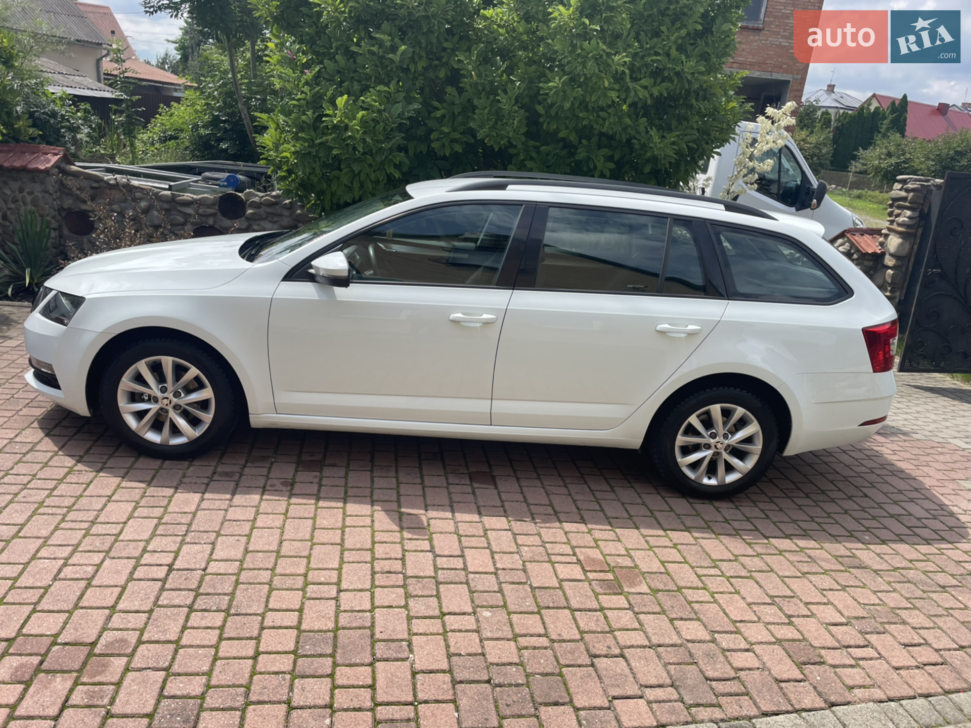 2019 Skoda Octavia - мініатюра 10