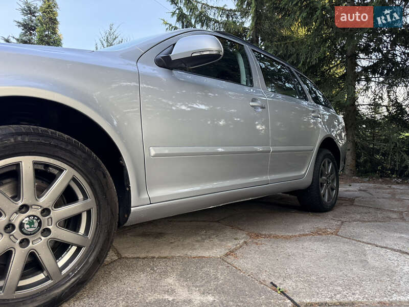 Універсал Skoda Octavia 2012 в Ковелі