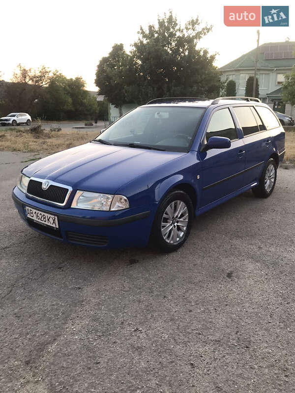 Универсал Skoda Octavia 2005 в Могилев-Подольске