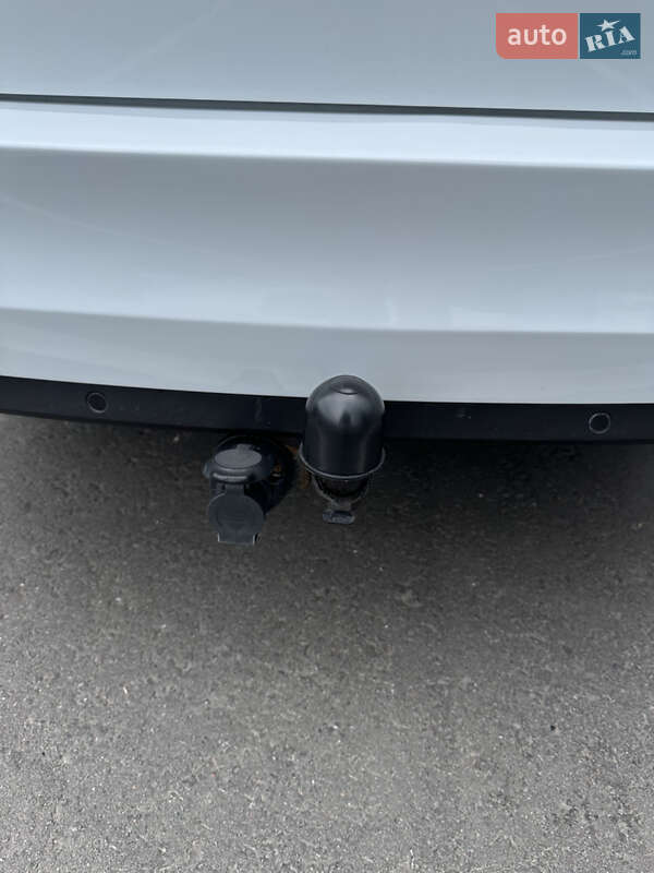 Універсал Skoda Octavia 2016 в Чернігові