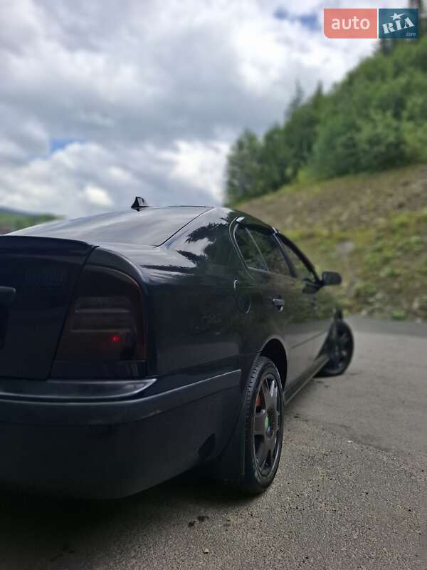 Лифтбек Skoda Octavia 2003 в Ивано-Франковске