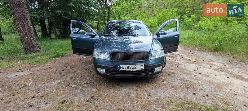 Лифтбек Skoda Octavia 2006 в Кропивницком