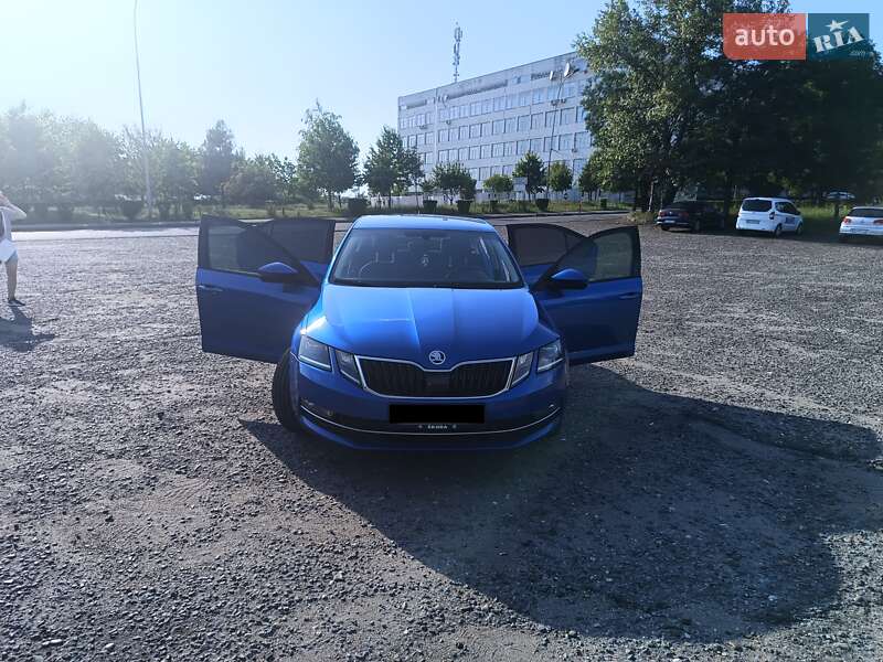 Ліфтбек Skoda Octavia 2017 в Ужгороді