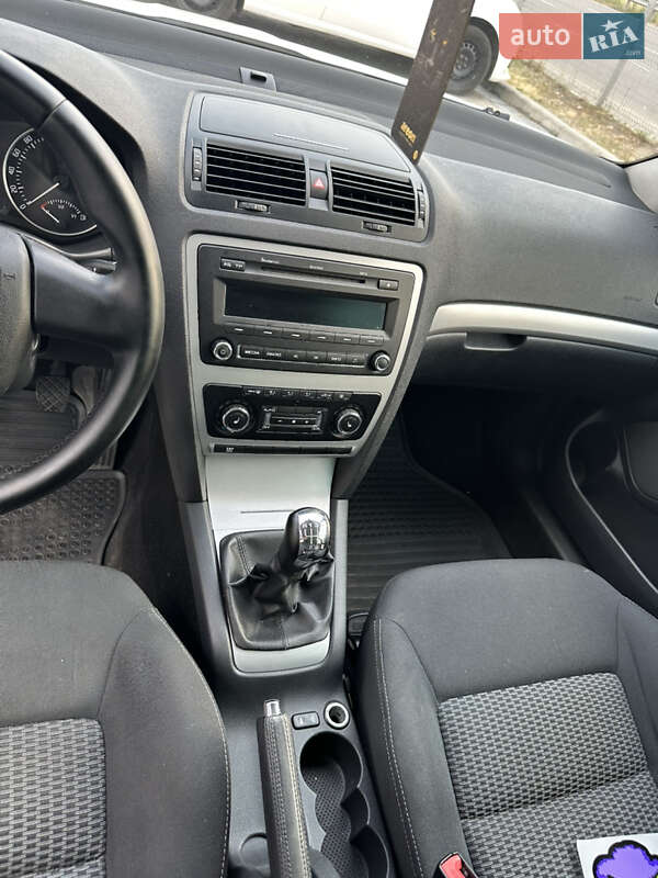 Універсал Skoda Octavia 2009 в Києві