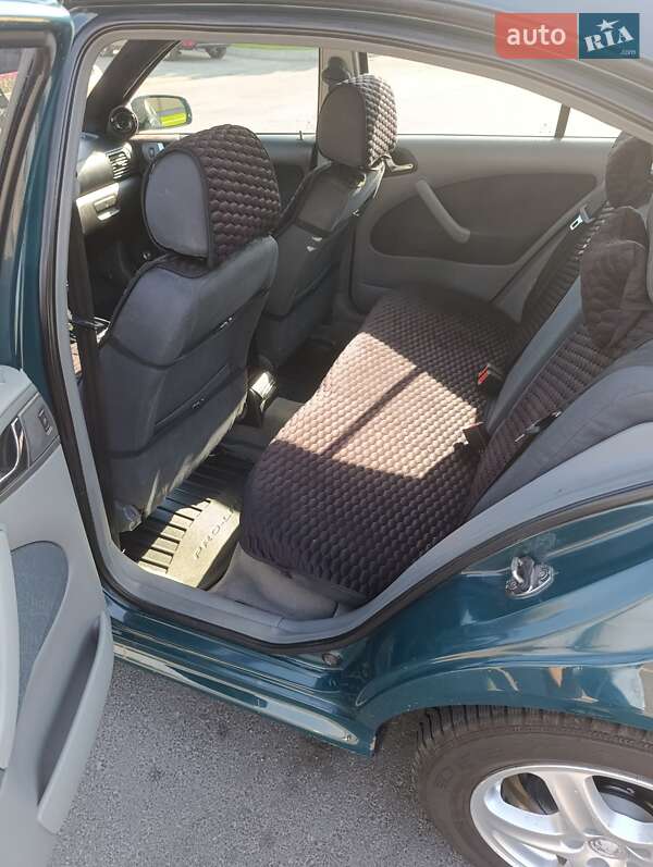 Лифтбек Skoda Octavia 1999 в Запорожье