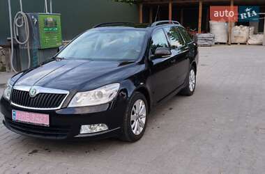 Універсал Skoda Octavia 2010 в Волочиську