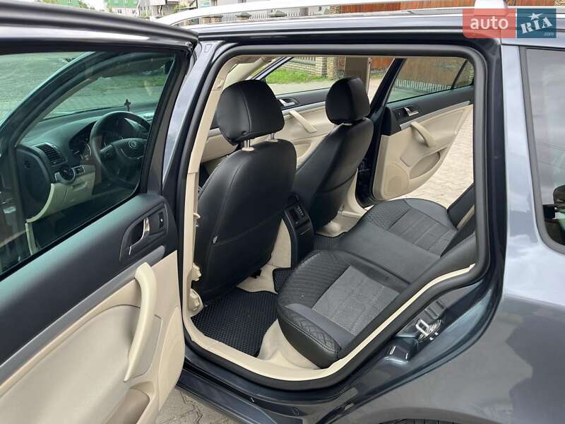 Універсал Skoda Octavia 2011 в Луцьку