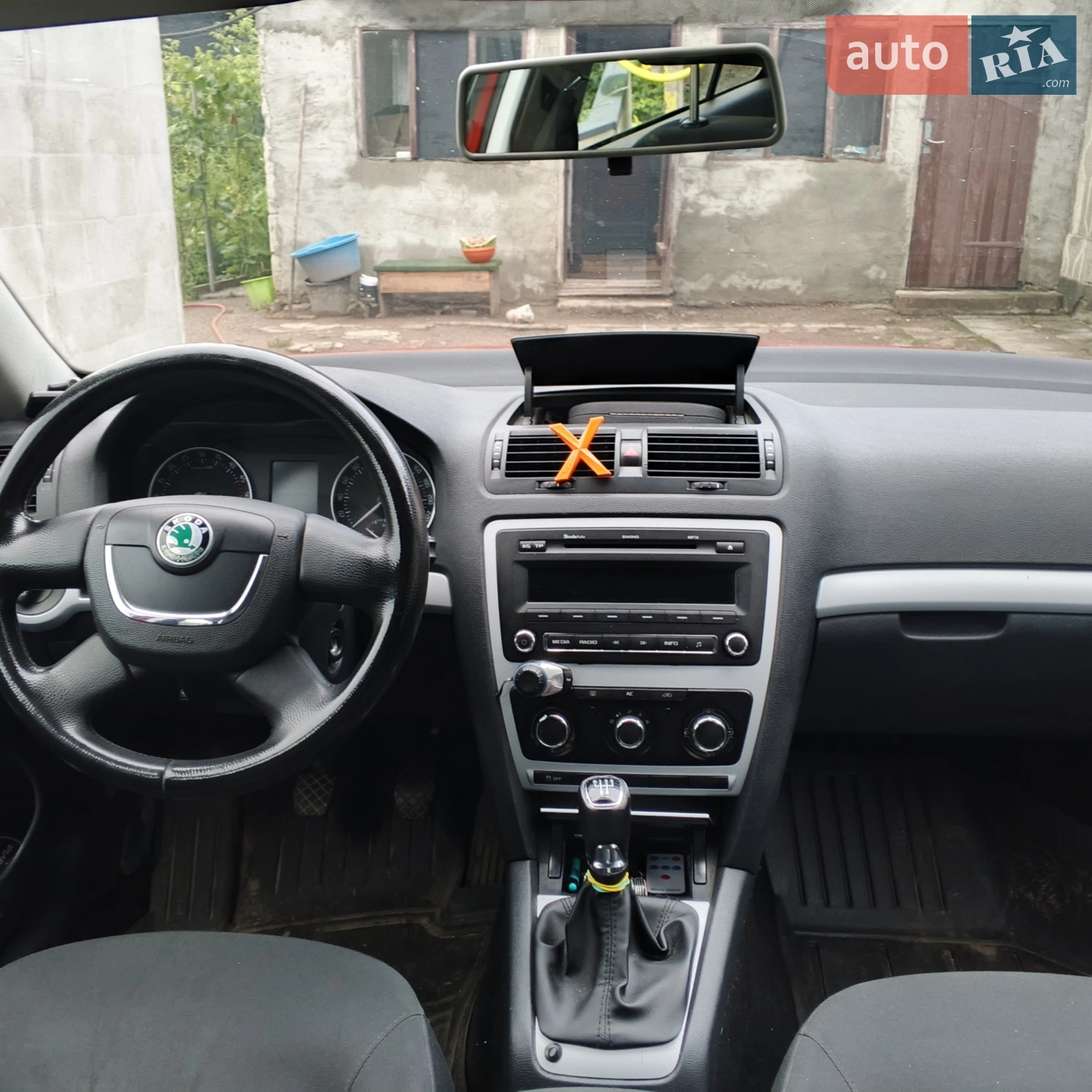 Skoda Octavia 2009 VIN TMBHS61Z8A8025759 фото оголошення 2 з 13