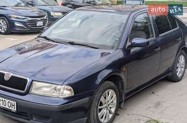 Ліфтбек Skoda Octavia 2000 в Львові