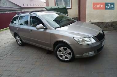 Универсал Skoda Octavia 2008 в Городке