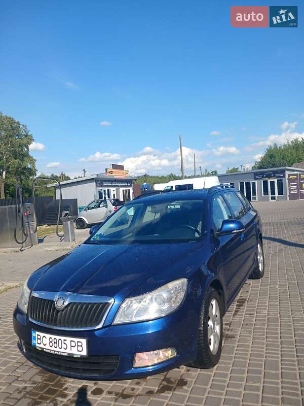 Универсал Skoda Octavia 2009 в Жовкве
