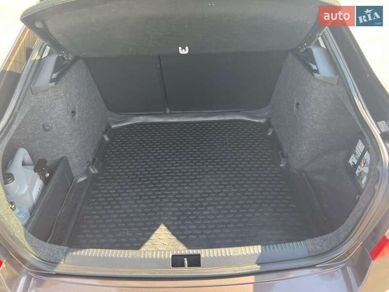 Лифтбек Skoda Octavia 2014 в Кропивницком