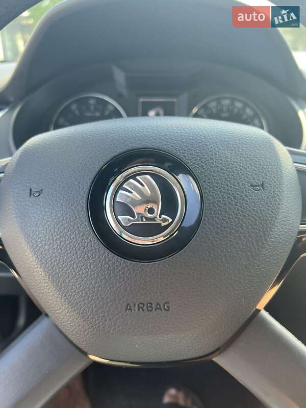 Лифтбек Skoda Octavia 2014 в Кропивницком