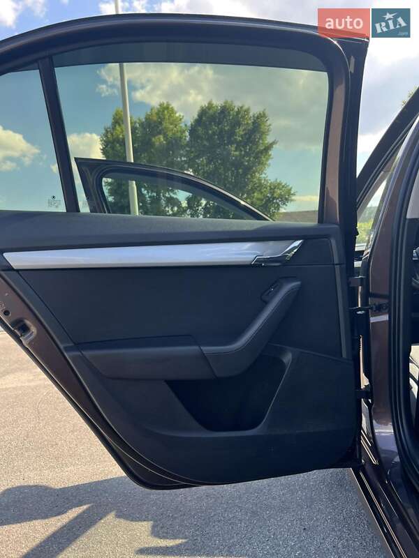 Лифтбек Skoda Octavia 2014 в Кропивницком