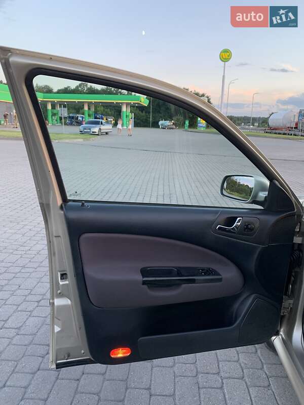 Універсал Skoda Octavia 2005 в Радивиліві