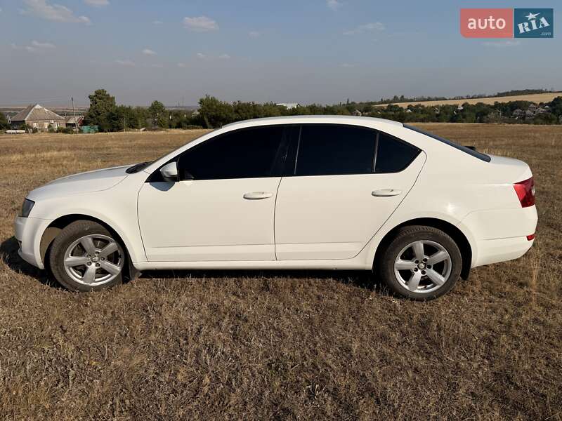 Лифтбек Skoda Octavia 2016 в Краматорске