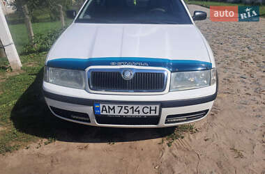 Лифтбек Skoda Octavia 2004 в 