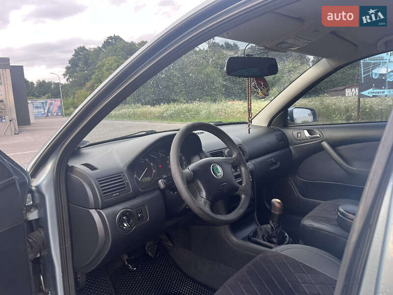 Ліфтбек Skoda Octavia 2003 в Львові