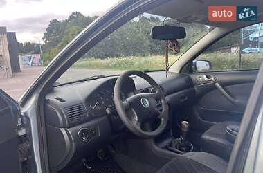 Лифтбек Skoda Octavia 2003 в 