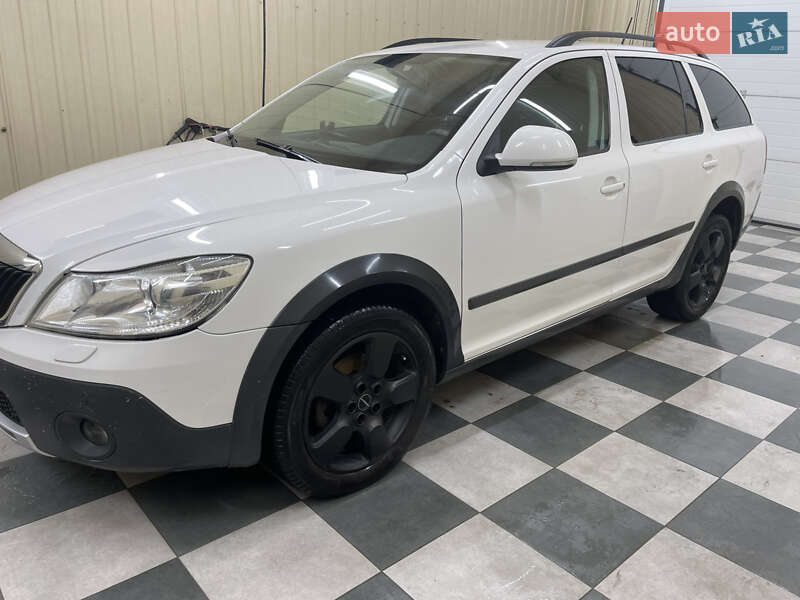 Универсал Skoda Octavia 2012 в Олевске