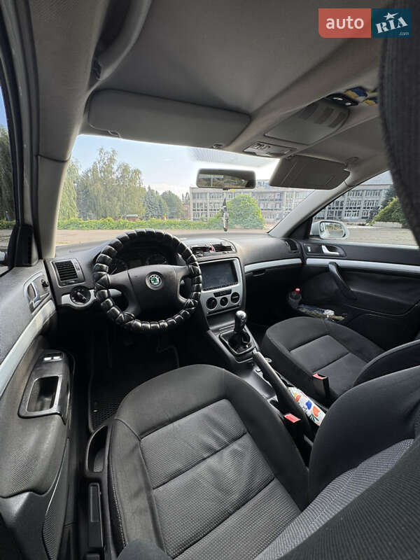 Ліфтбек Skoda Octavia 2006 в Кривому Розі