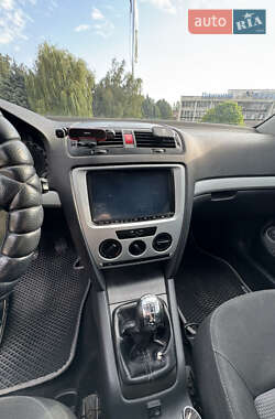 Лифтбек Skoda Octavia 2006 в 