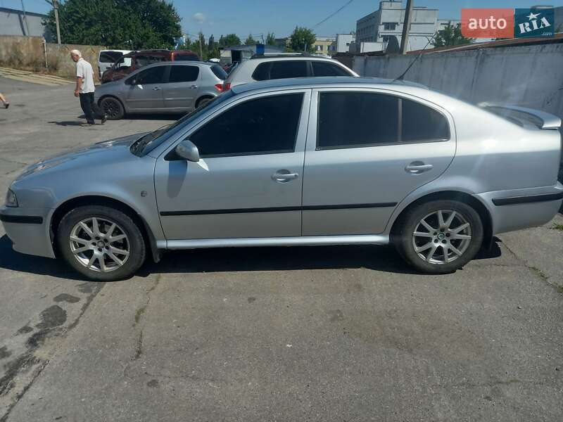 Лифтбек Skoda Octavia 2006 в Сумах