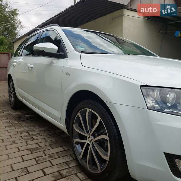 Універсал Skoda Octavia 2015 в Дніпрі