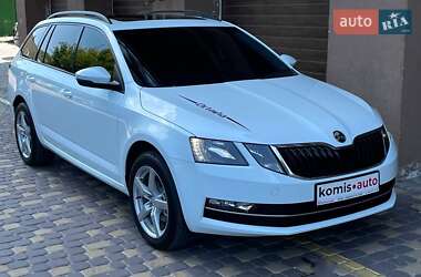 Універсал Skoda Octavia 2018 в  фото 28 Універсал Skoda Octavia 2018 в