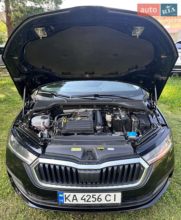 Ліфтбек Skoda Octavia 2021 в Чернівцях