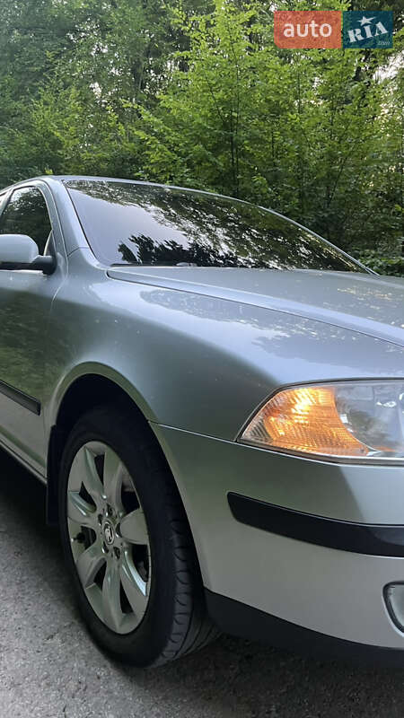 Ліфтбек Skoda Octavia 2008 в Львові