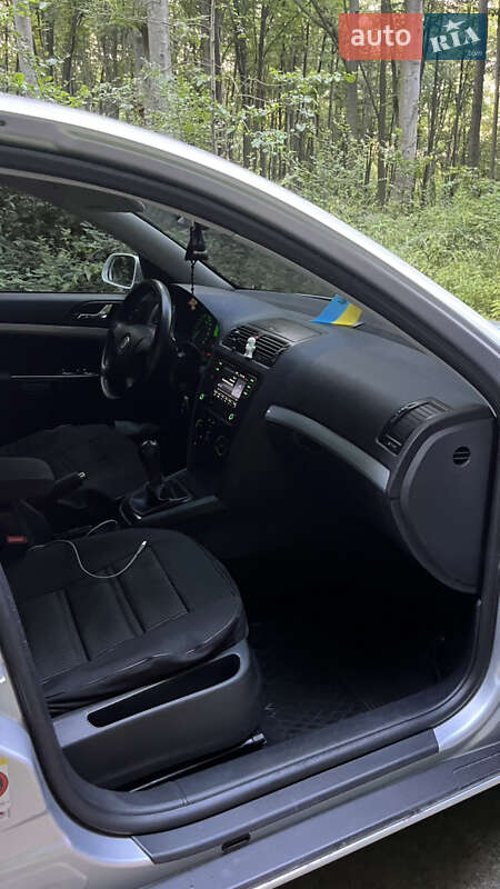 Ліфтбек Skoda Octavia 2008 в Львові