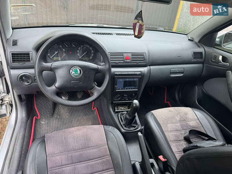 Лифтбек Skoda Octavia 2006 в Кролевце