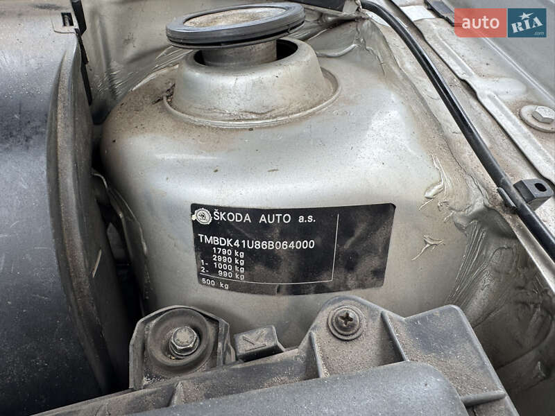 Лифтбек Skoda Octavia 2006 в Кролевце