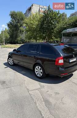 Універсал Skoda Octavia 2010 в Запоріжжі